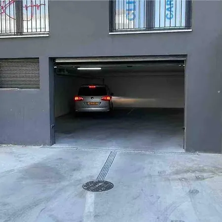 Flat Spacious And Tidy - Close Stadium Wifiac *